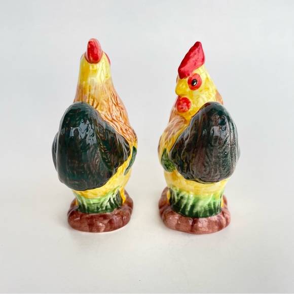 Vintage Ceramic Roosters Salt and Pepper Shakers - Picture 7 of 12